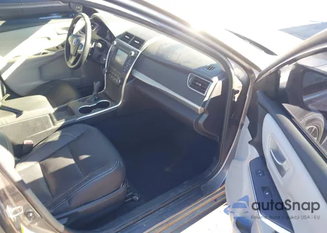 2015 Toyota Camry Se z USA, uszkodzony, nr VIN 4T1BF1FK4FU105093